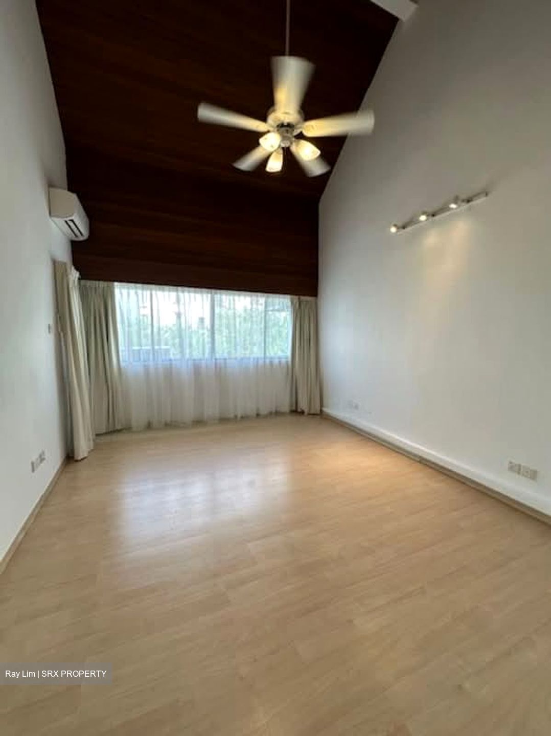 Villa Delle Rose (D10), Condominium #565261361